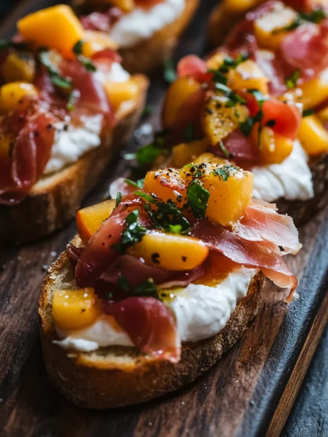 Cheesy Burrata Crostini with Prosciutto and Peaches
