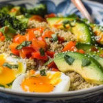 Breakfast Bowls With Quinoa and Veggies