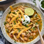 Healthy Crockpot White Chicken Chili
