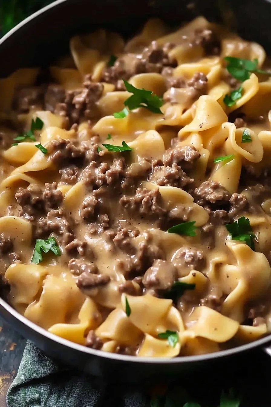 One Skillet Ground Beef Stroganoff